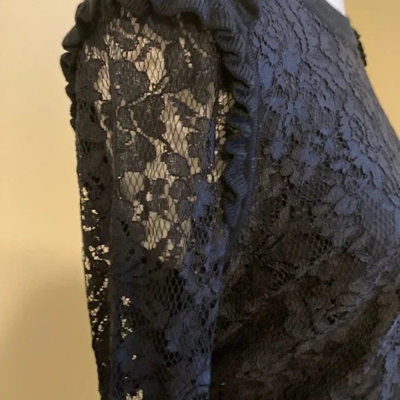 Tory Burch Black Lace and Knit Sweater Top Size Medium - Picture 4 of 11